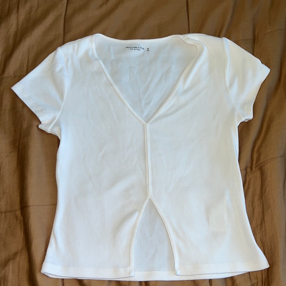 Abercrombie & Fitch White Ribbed V‑Neck Short Sleeve Tee